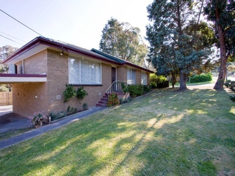 6 Orrong Road, Mooroolbark VIC 3138