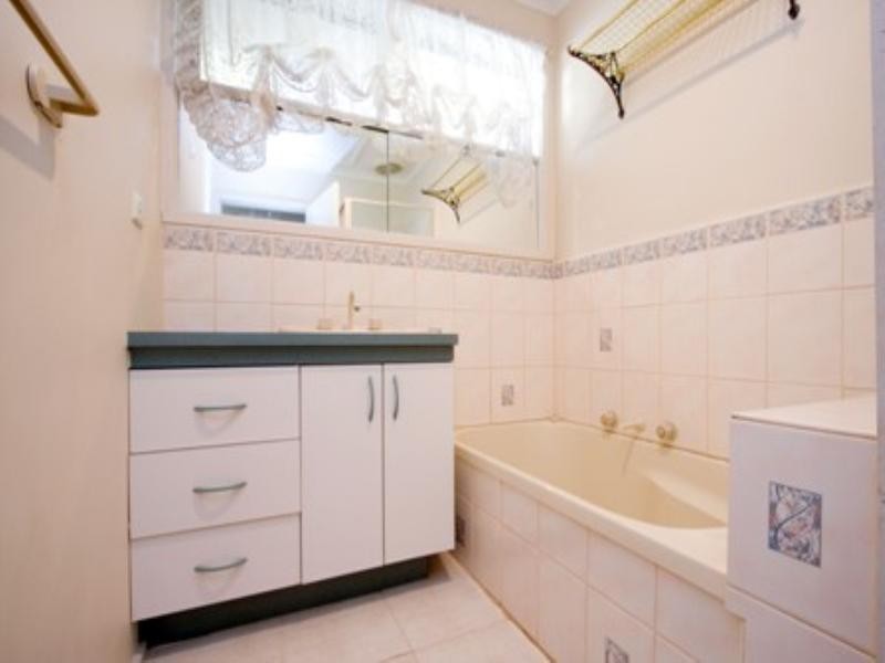 6 Orrong Road, Mooroolbark VIC 3138