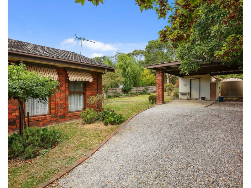 18 Bronwyn Street, Coldstream VIC 3770