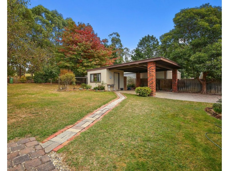 18 Bronwyn Street, Coldstream VIC 3770