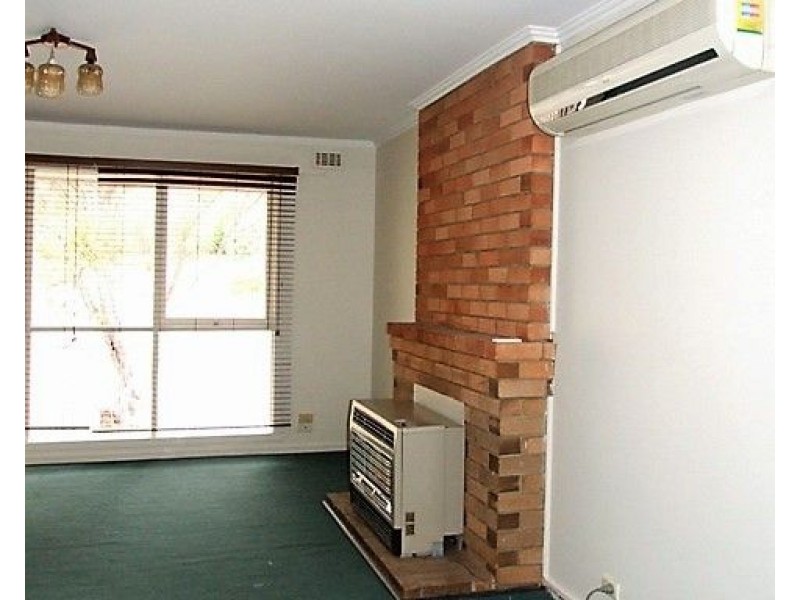 77 Highview Drive, Mooroolbark VIC 3138