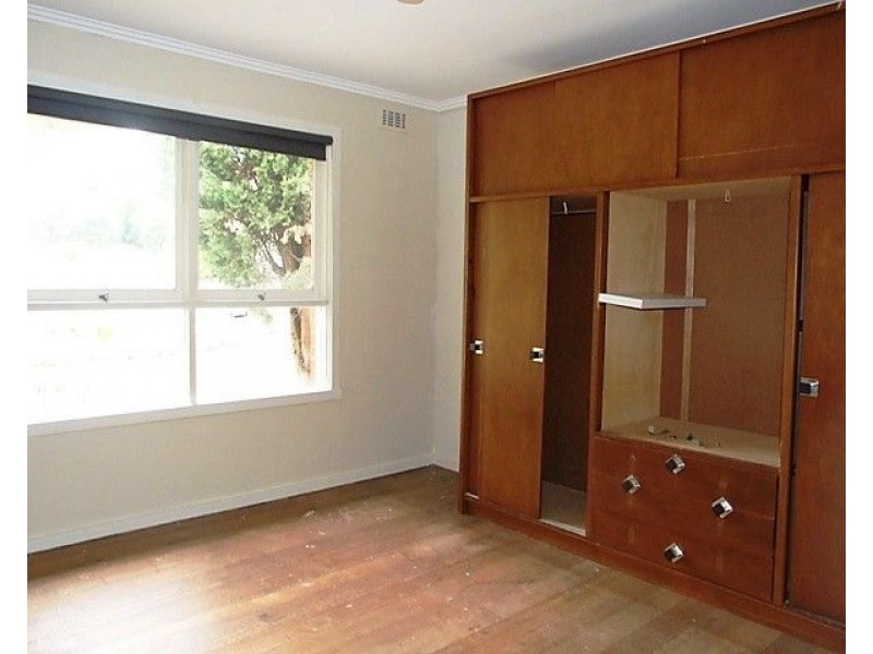 77 Highview Drive, Mooroolbark VIC 3138