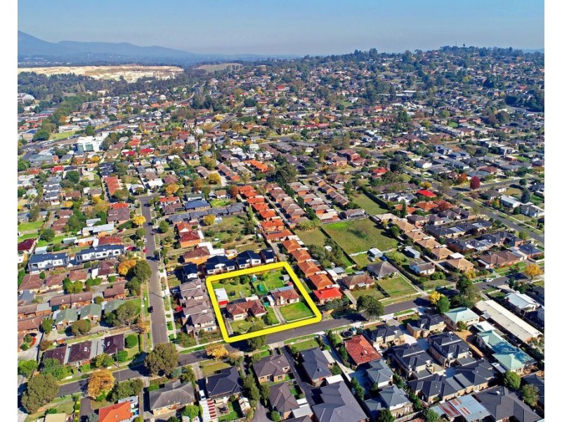 11 and 13 McComb Street, Lilydale VIC 3140