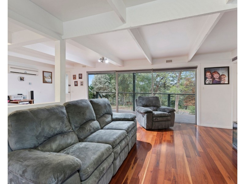 6 Jacka Street, Launching Place VIC 3139