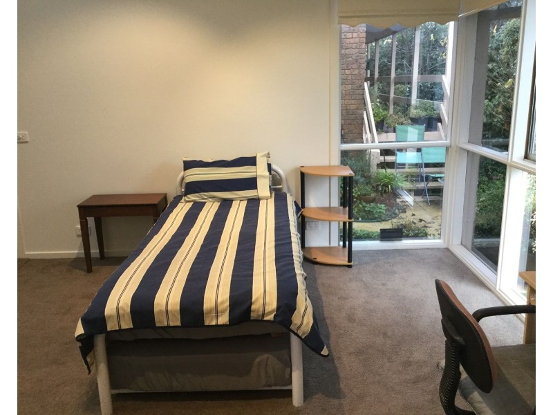 50 Railway Road, Seville VIC 3139