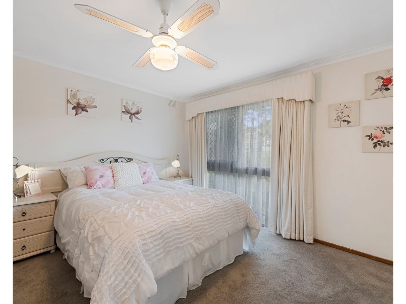 4 Chirnside Drive, Chirnside Park VIC 3116