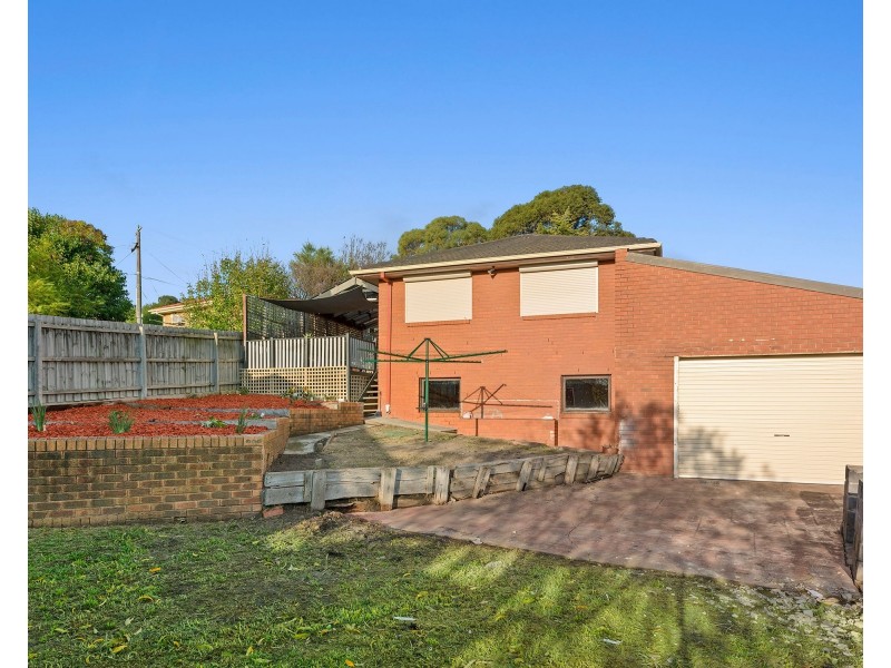 4 Chirnside Drive, Chirnside Park VIC 3116