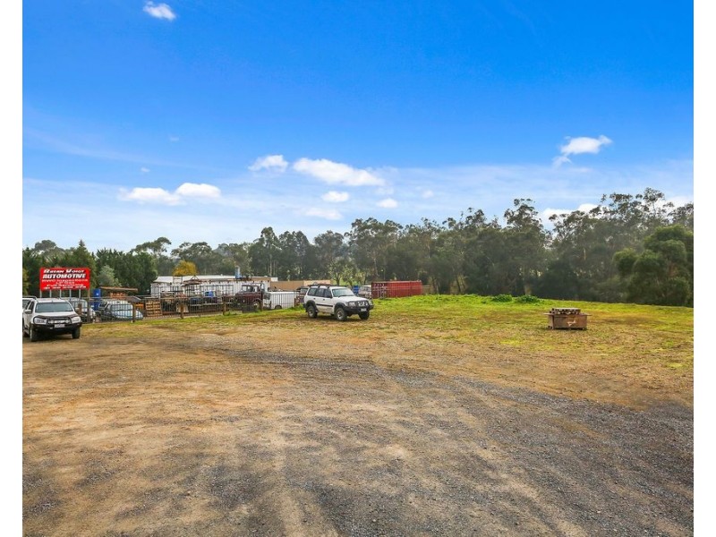 16 Selby Road, Woori Yallock VIC 3139