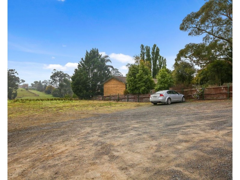 14 Selby Road, Woori Yallock VIC 3139