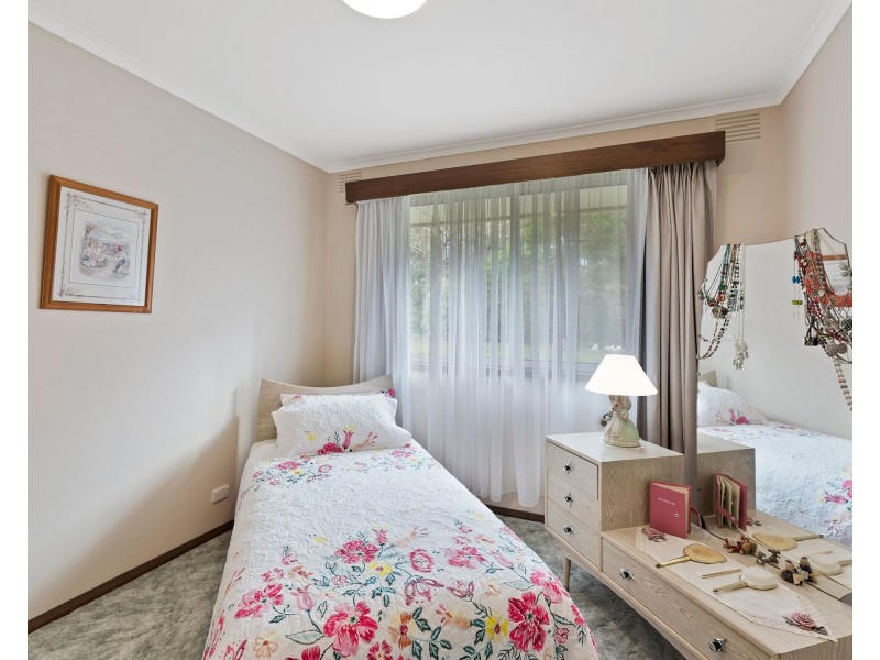 19 Neuparth Road, Croydon North VIC 3136