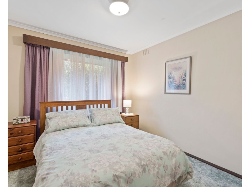 19 Neuparth Road, Croydon North VIC 3136