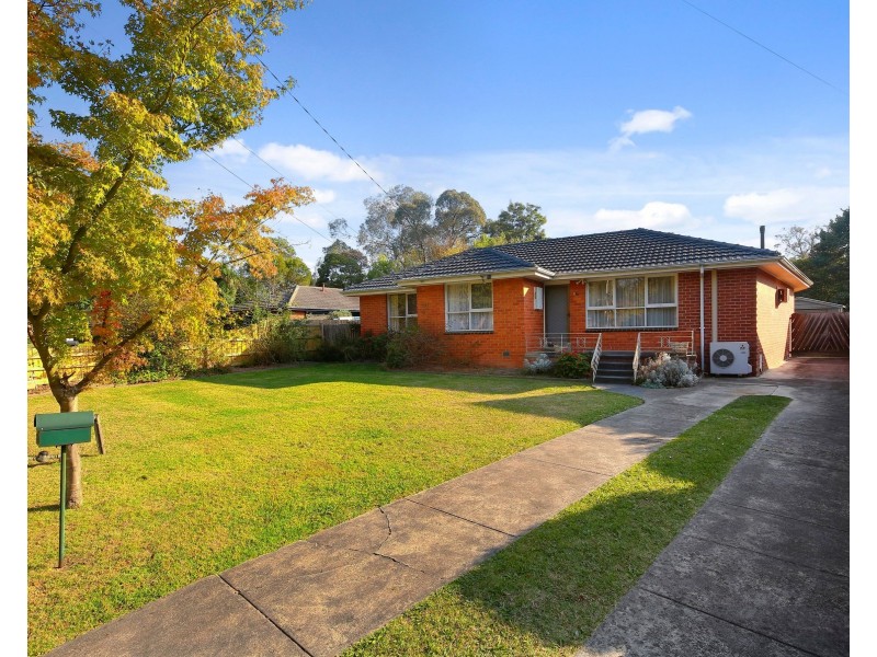 6 Robert Court, Croydon VIC 3136