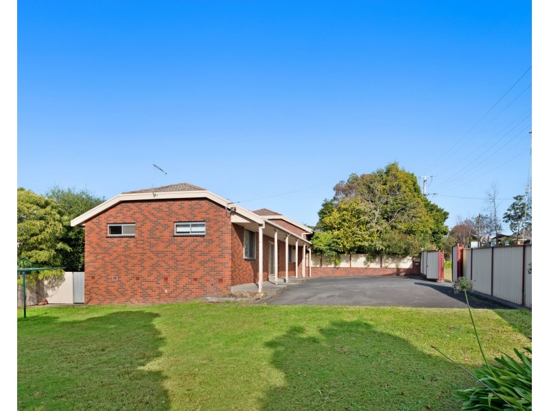 400 Warburton Highway, Wandin North VIC 3139
