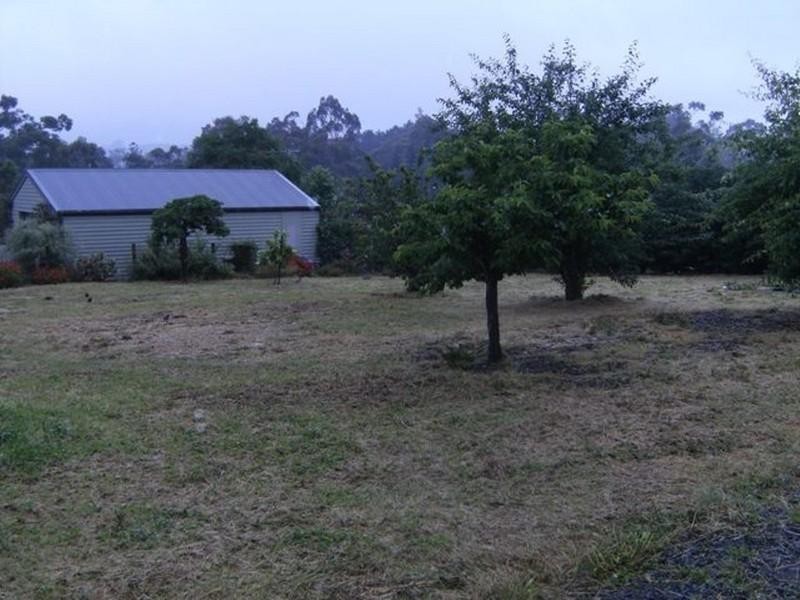 22 Rue De Gare, Wandin North VIC 3139