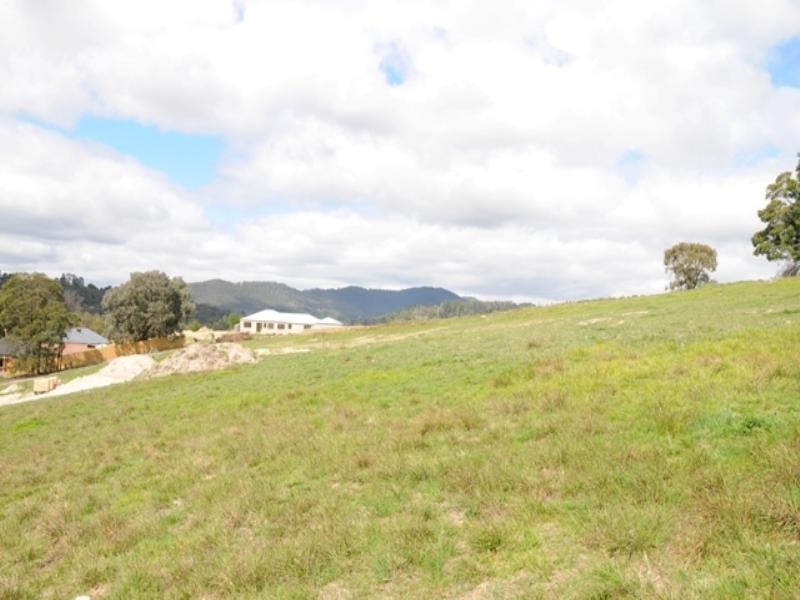 43 Bellbird Drive, Lilydale VIC 3140