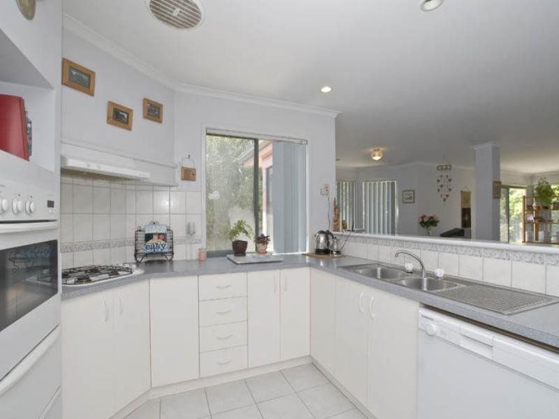 2 Newhaven Court, Lilydale VIC 3140