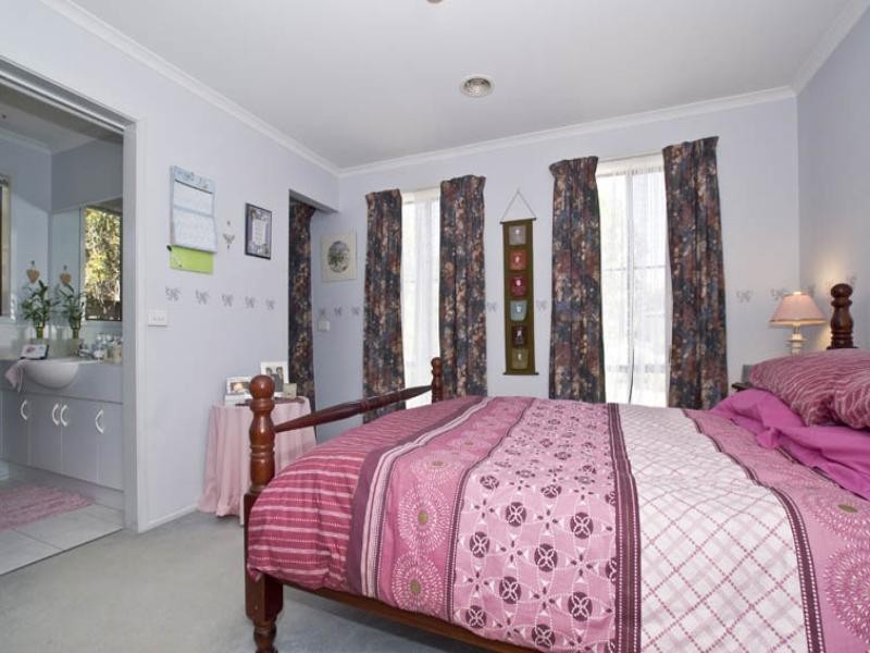 2 Newhaven Court, Lilydale VIC 3140