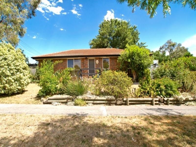 2 McFadzean Street, Coldstream VIC 3770