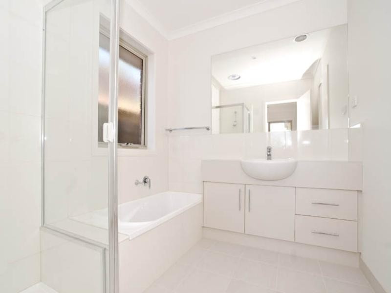 3/11 Peden Street, Chirnside Park VIC 3116