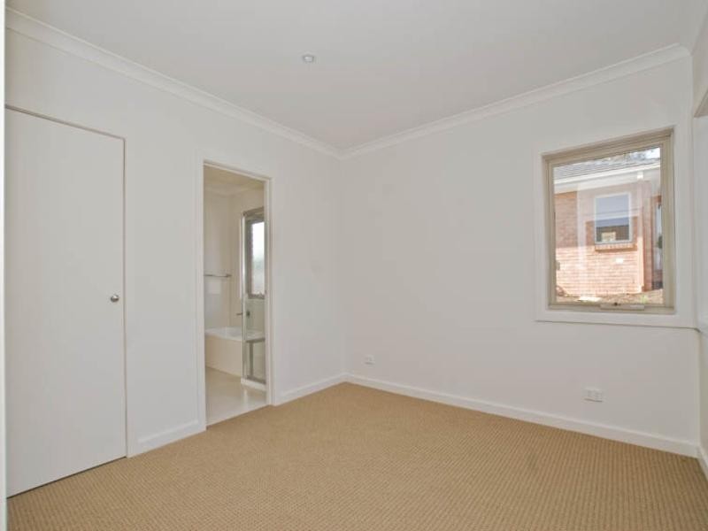 5/11 Peden Street, Chirnside Park VIC 3116