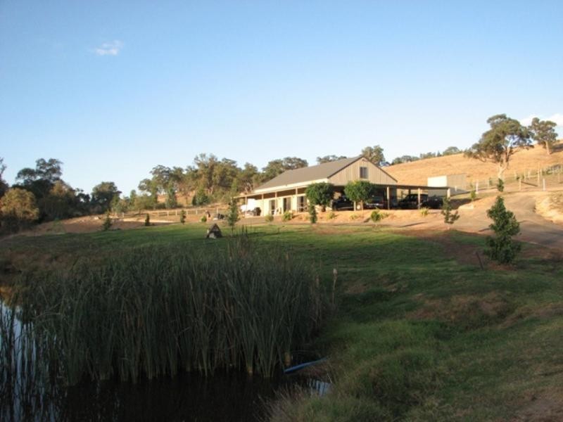 1/85 Hobans Road, Alexandra VIC 3714