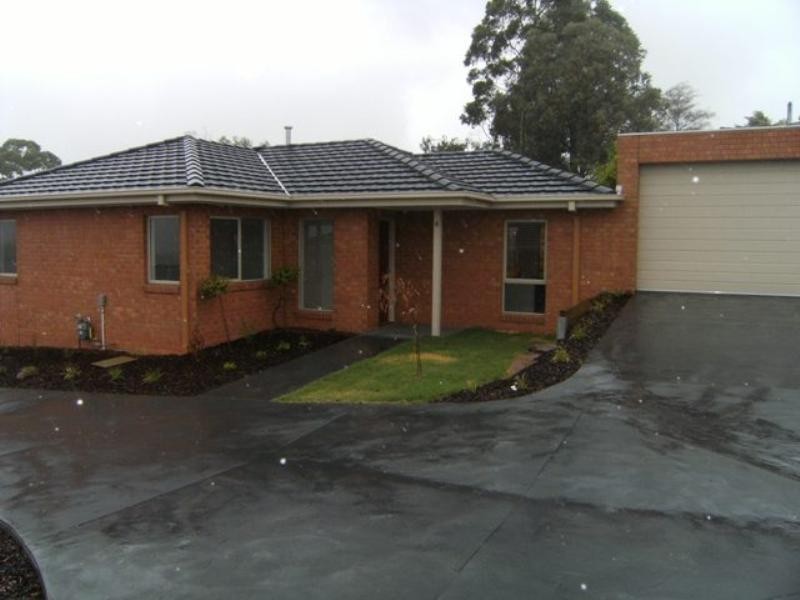 6/11 Peden Street, Chirnside Park VIC 3116