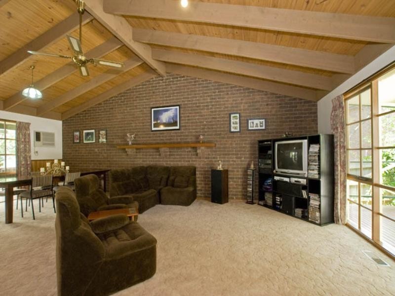 35 Fernhill Road, Mount Evelyn VIC 3796