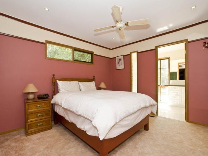 35 Fernhill Road, Mount Evelyn VIC 3796