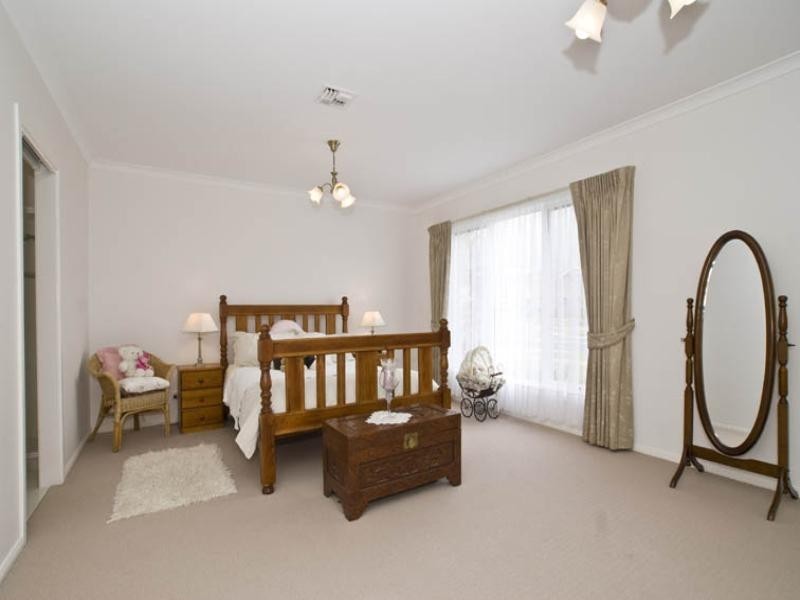 72 Kingsburgh Lane, Lilydale VIC 3140