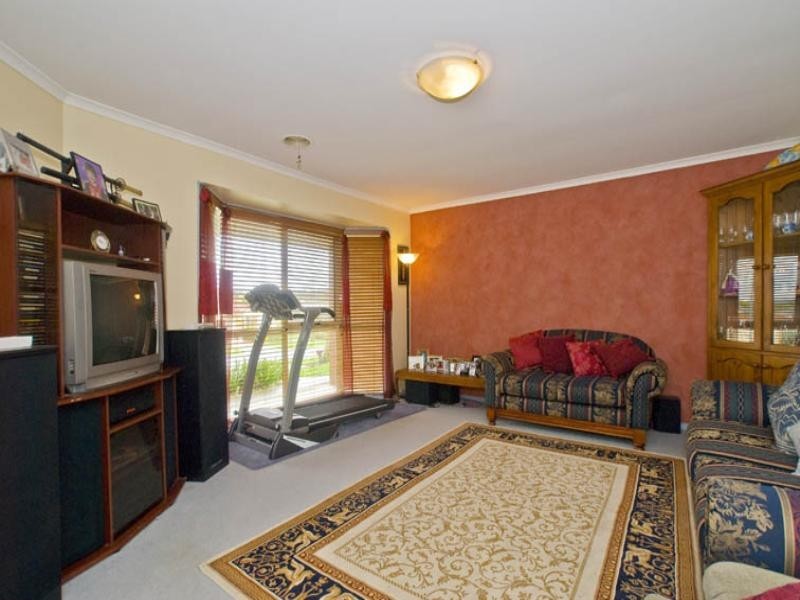 16 Glencoe Place, Lilydale VIC 3140