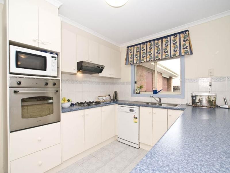 16 Glencoe Place, Lilydale VIC 3140