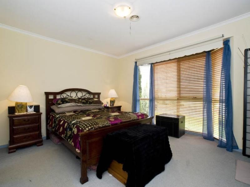 16 Glencoe Place, Lilydale VIC 3140