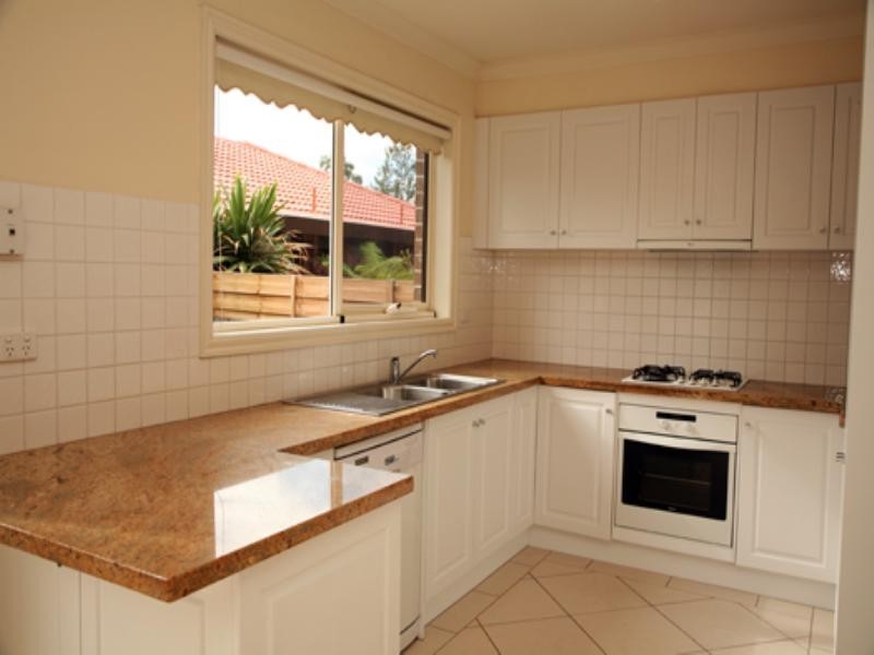 2/48 Dorset Road, Croydon VIC 3136
