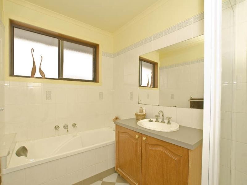 12 Warburton Highway, Lilydale VIC 3140