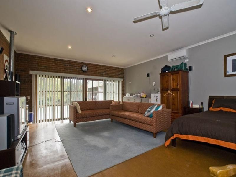 12 Warburton Highway, Lilydale VIC 3140