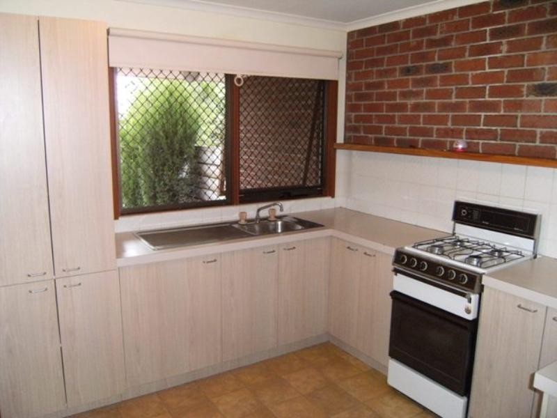 12/17-19 Ervin Street, Kilsyth VIC 3137