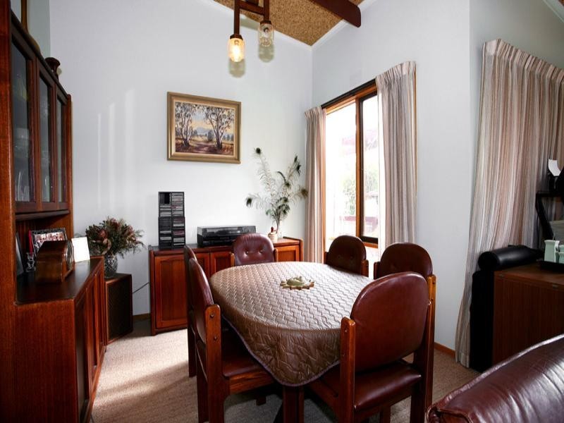 7 The Wallaby Run, Chirnside Park VIC 3116