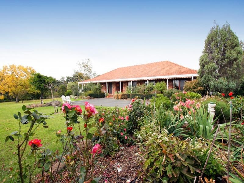 18 MacIntyre Lane, Yering VIC 3770