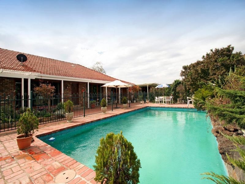 18 MacIntyre Lane, Yering VIC 3770
