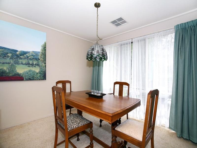 87 Rollinghills Road, Chirnside Park VIC 3116