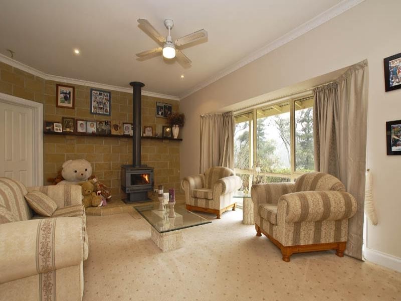 8 Victoria Street, Wandin North VIC 3139