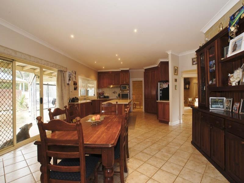 8 Victoria Street, Wandin North VIC 3139