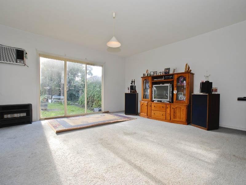 2 Tarhilla Drive, Launching Place VIC 3139