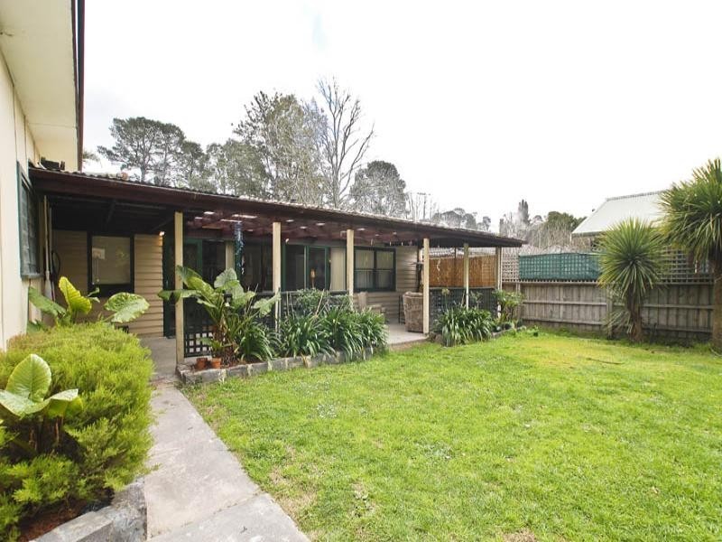 11 Elsie Grove, Mount Evelyn VIC 3796