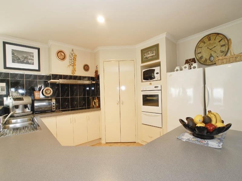 73 Nimblefoot Way, Lilydale VIC 3140