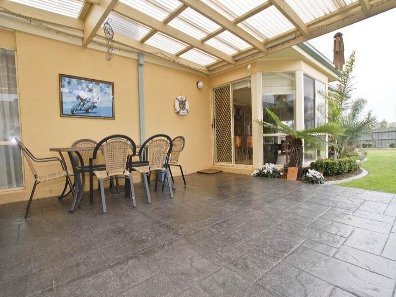 73 Nimblefoot Way, Lilydale VIC 3140