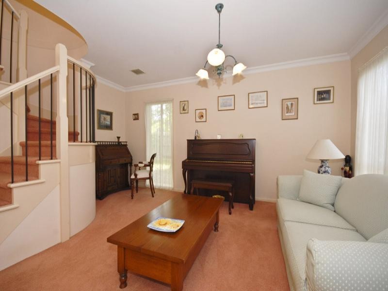 7 Angus Place, Lilydale VIC 3140