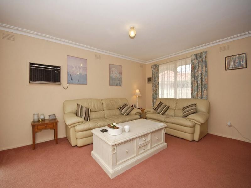 2 Hewes Avenue, Chirnside Park VIC 3116