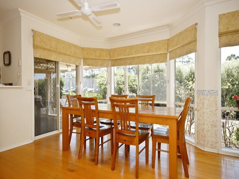 22 Kingsburgh Lane, Lilydale VIC 3140