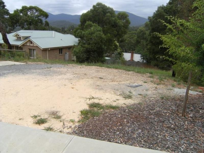 13 Wattlebird Way, Healesville VIC 3777